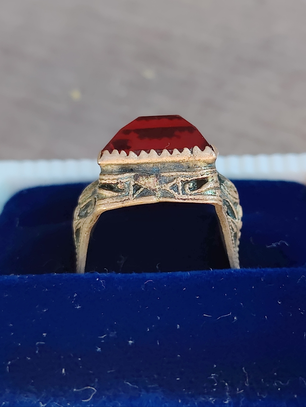 Antique Victorian Gold Filled Red Ruby Glass Stone Ring - Picture 3 of 8